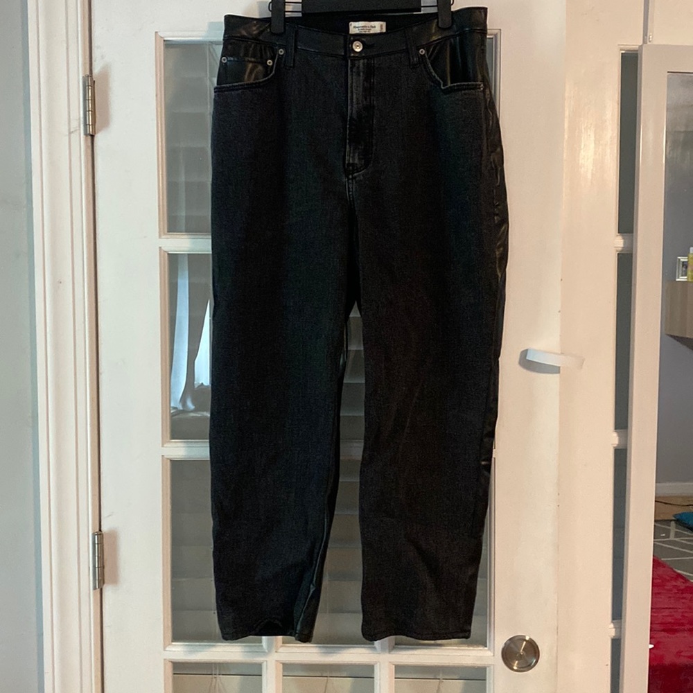 Abercrombie&fitch mixed fabric jeans